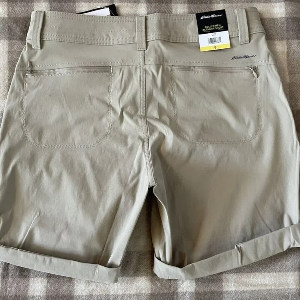 Eddie Bauer- Women’s Lightweight Adjustable Length Bermuda Short, Beige - Picture 6 of 8